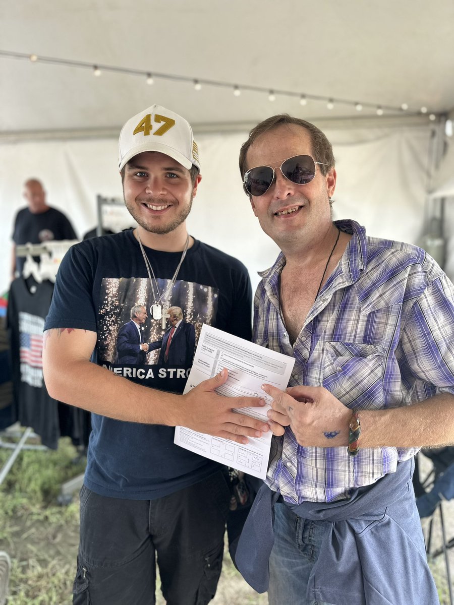 Just helped Thomas switch from Independent to Republican! +1 🔴

He’s gone full MAGA!

Fayette County Fair! 📌

<a href="/TPAction_/">Turning Point Action</a>