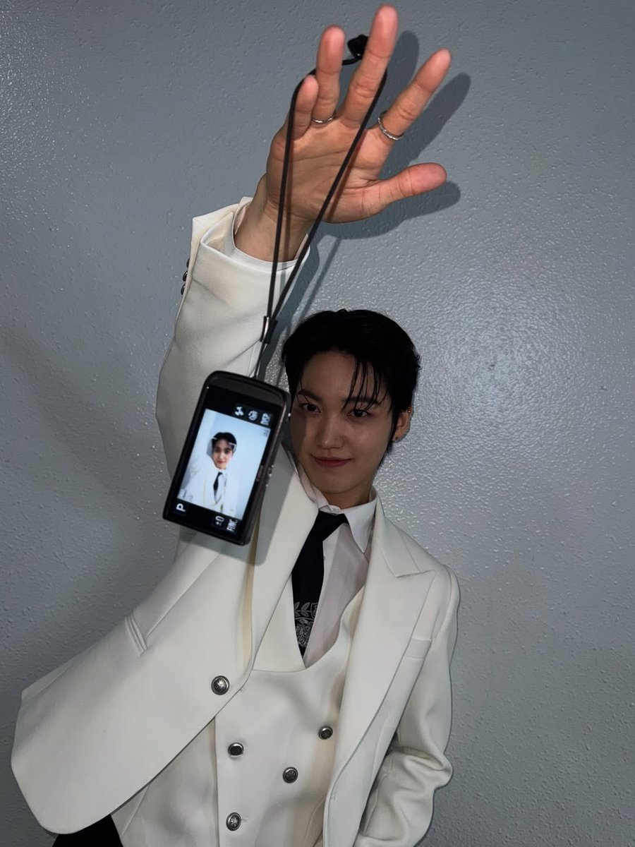 junnimoroll's tweet image. wdym he’s been gatekeeping these for nearly five months??/$:&amp;amp;/&amp;amp;