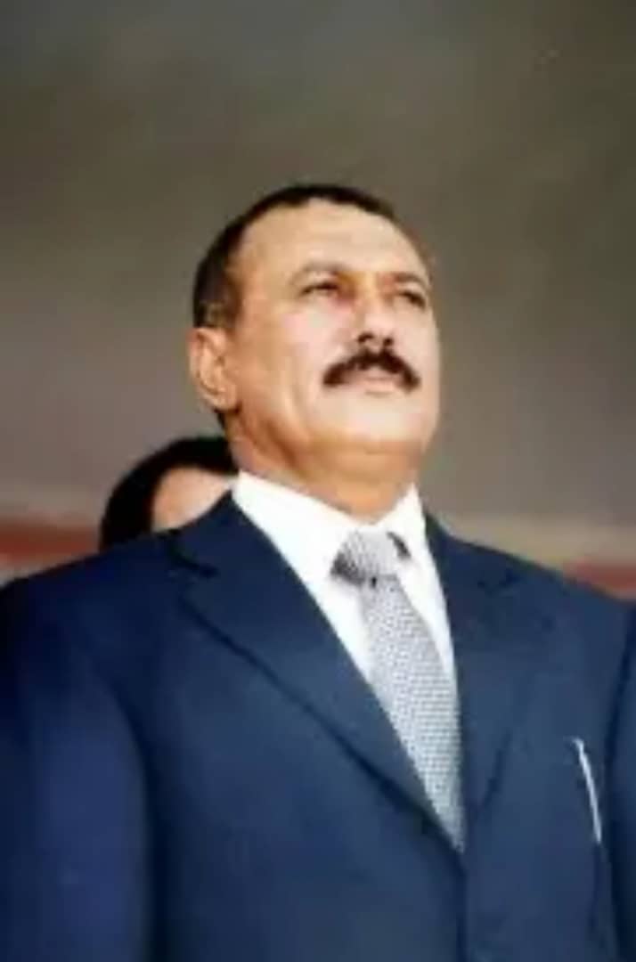 كجنوبي اختلفنا مع خصمنا علي عبدالله صالح في قضية الجنوب، وكخصومة سياسية حادة. لكن للتاريخ والإنصاف، سجل موقفًا شجاعًا في مواجهة مشروع الحوثي. 
مع الشجعان نختلف كرجال لان خصومة الشرفاء تصنع الاحترام تُبقي باب السياسة مفتوحًا، أما مع الجبناء فلا تصنع إلا الفوضى.