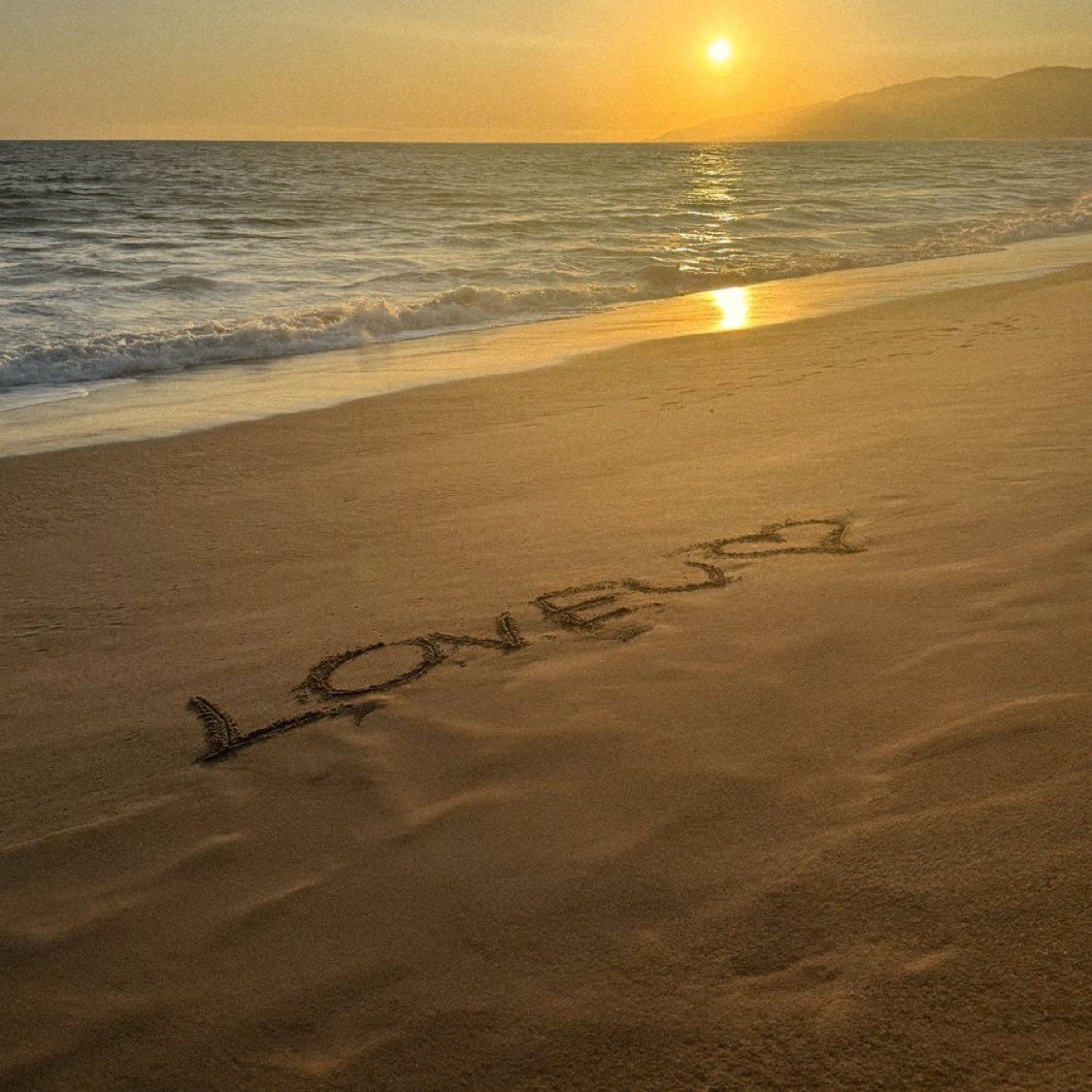 d4vdstats's tweet image. 🚨| d4vd x hannah bahng 'L.O.V.E.U' OUT 8/1!!!!!! could the deluxe drop next month???? 👀