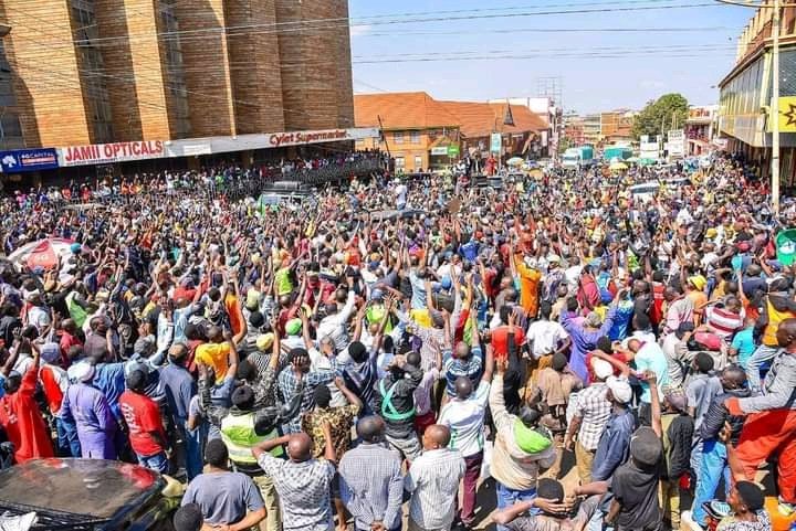 Cjamehk's tweet image. Methu In Embu        &amp;amp;          Kasongo and his bodyguards in Nairobi