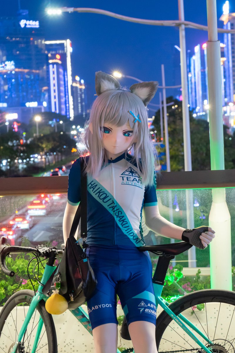 Callicantzaros1's tweet image. せ、せんせい…
#kigurumi 
#着ぐるみ 
#ブルアカ 
#シロコ
