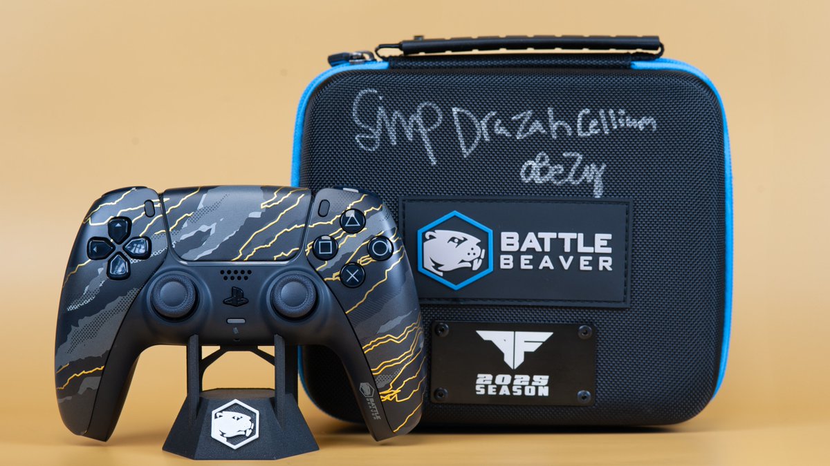 As the CoD 2025 season ends, we wanted to send it off with one final <a href="/ATLFaZe/">FaZe COD</a> giveaway for a Limited Edition PS5 Pro Pick and Signed Case! 
Will we see these 4 names survive rostermania and band together once more?

To enter: Repost and comment your predictions for next season!