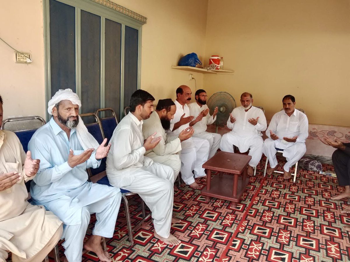 khalidjavedmna's tweet photo. ہم اپنے حلقہ کی عوام کے دُکھ درد میں برابر کے شریک ہیں https://t.co/76peBC2tLp