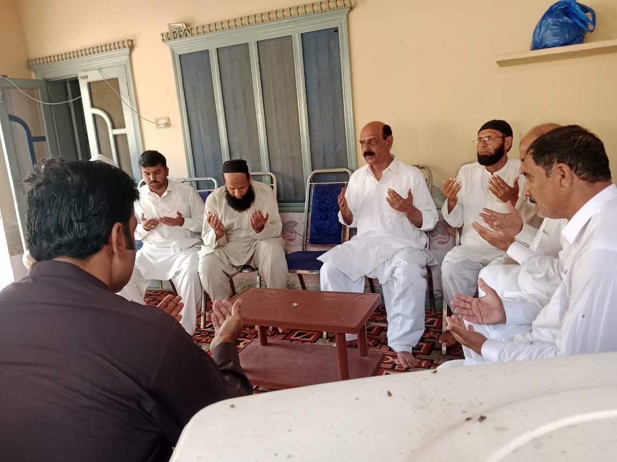 khalidjavedmna's tweet photo. ہم اپنے حلقہ کی عوام کے دُکھ درد میں برابر کے شریک ہیں https://t.co/76peBC2tLp