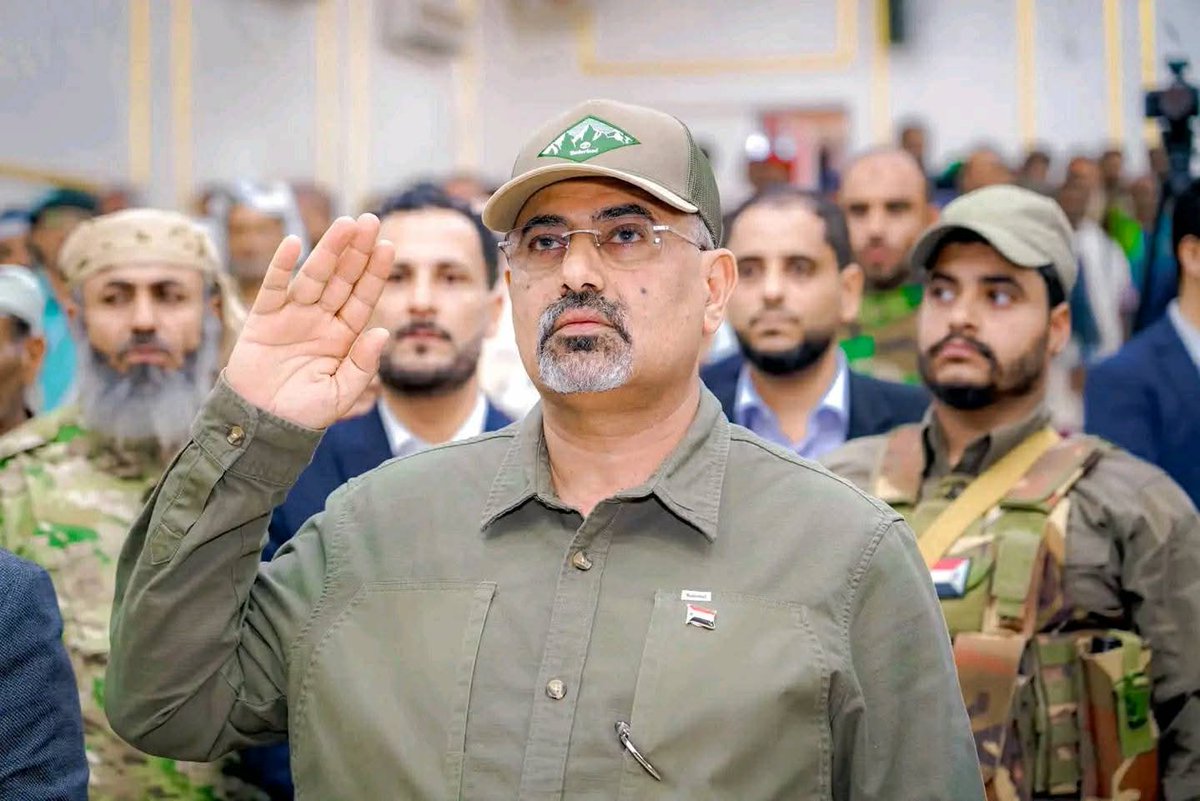 إذا كان لهم زعيم، فنحن زعيمنا فخامة الرئيس عيدروس الزُبيدي.