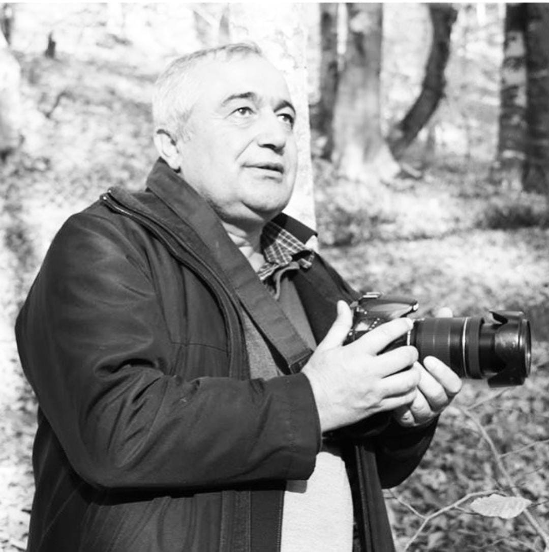 TipIstanbul's tweet image. Kartal İlçe Örgütümüzden yoldaşımız Akif Güneş’i kaybettik.
2. TİP'ten bu yana örgütlü mücadelenin içinde yer alan, emek ve dayanışma saflarında birlikte yürüdüğümüz Akif Güneş yoldaşımızı kaybetmenin derin üzüntüsünü yaşıyoruz.
Yoldaşımızı son yolculuğuna uğurlamak üzere…