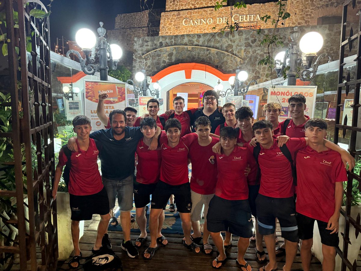 Contento con el cadete <a href="/WAskartza/">Claret Askartza WP</a> en Ceuta, solo una derrota por la mínima y el resto, victorias. Nivel altísimo, compitiendo de tú a tú con los mejores de España.
Gracias organización por el campeonato y equipo arbitral por el trabajo.
Por cierto, Ceuta nos gustó/sorprendió.