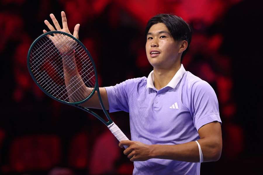 JSMProno's tweet image. BET TENNIS🎾
👉Learner Tien (ATP Toronto)
🎯Cote: 1,50
📊Confiance: 85%
🧑💻En pleine montée en puissance Tien va faire face à un adversaire qui lui sombre ces dernières semaines.
Une victoire logique de Tien normalement ici
❤️Si tu suis
#TeamParieur