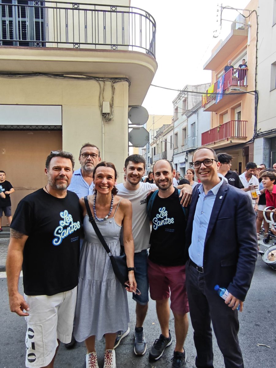 JuntsperMataro's tweet image. Gaudint de la #Passada de #LesSantes 
#Mataró !