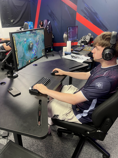 Diplexlol's tweet photo. Waiting for LFL so it's time to grind the ladder with the PRO X SUPERLIGHT 2 and the PRO X 2 LIGHTSPEED from @LogitechGFrance 

https://t.co/0DPMcQxEqN https://t.co/VCa3QiuuWW