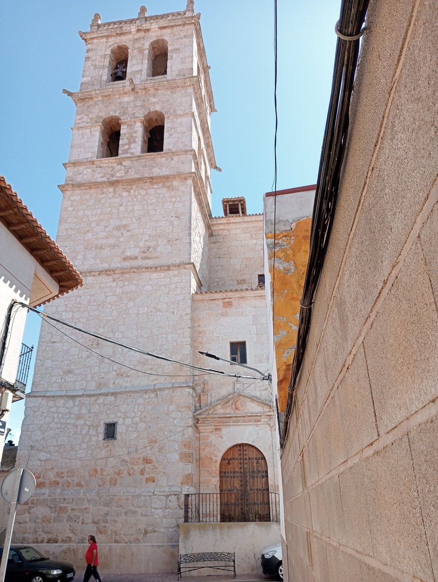 JulioCsarAbadV3's tweet image. Esta mañana he visitado por primera vez Villarrubia de Santiago, en la provincia de Toledo. Me ha gustado mucho la Eucaristía en su Iglesia de San Bartolomé. Buen remate para la semana del Patrono de España, cuyo sepulcro pude visitar el pasado año.