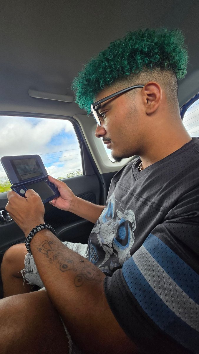 ThisIsJAIDEN's tweet image. Fave 4 (POW Edition)