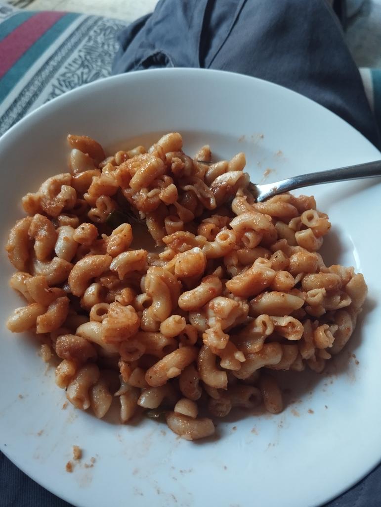 Abood_mush's tweet photo. This is all we have today… a small plate for each member of my family for the entire day
As for myself, I haven’t eaten anything in two days
Please, we are in desperate need of food to survive tomorrow — so we don’t die of hunger

https://t.co/zyAFwhdtJN

https://t.co/nEaWoGWHwX https://t.co/UwNCMTqv2s