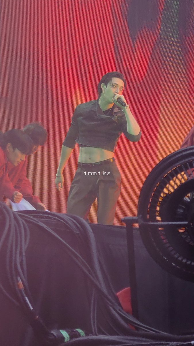 immiks's tweet image. Chan escape new fit