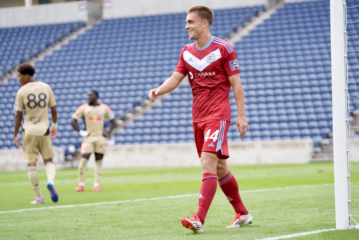amcalabrese12's tweet image. It’s a 20-MINUTE hat trick for Jason Shokalook here at Chicago Fire II.
#cf97 #vamosfire
