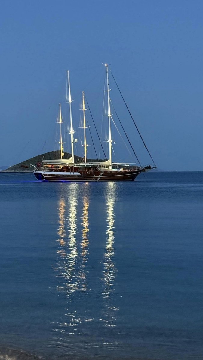 Nefer41967's tweet image. Μια Ευτυχισμένη ζωή έχει να κάνει με την γαλήνη του νου!!!
Όμορφο το βράδυ μας !!!