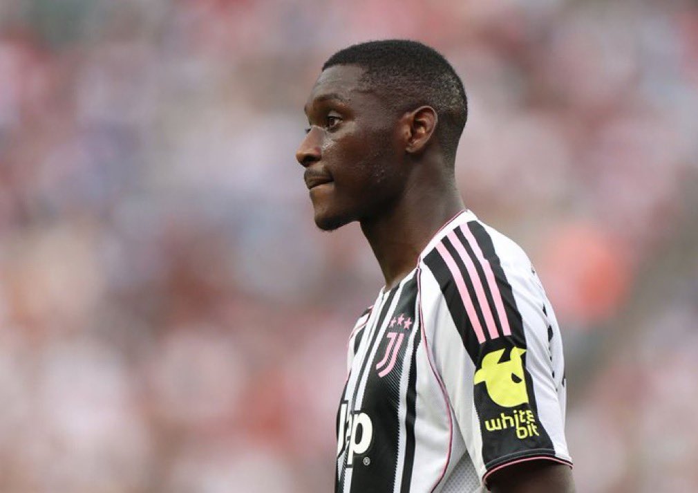 🇫🇷⚪️⚫️ مقارنة راندال كولو مواني ضد مهاجمي الدوري الإيطالي، في كل مباراة

🥇 أعلى تسديدات على الهدف %

🥇 أعلى نسبة ترجمة الفرص لاهداف

🥇 أعلى نسبة الهدف المتوقع لكل مباراة xG

🥈 ثاني أكبر عدد من الأهداف المسجلة

👨‍💼من أفضل 7 لاعبين في للدوري : 

المصدر 

datamb.football/R_Kolo_Muani_S