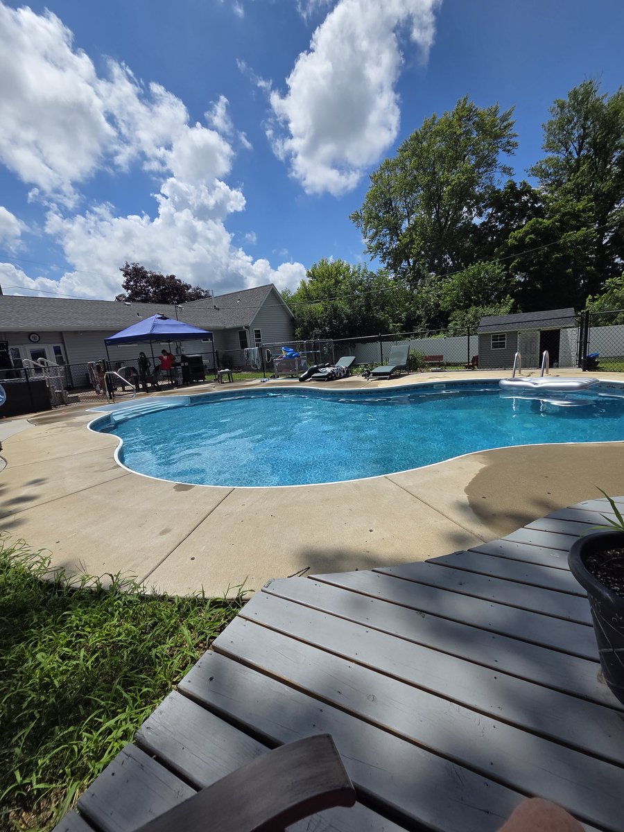 Iowa_1776's tweet image. Well, I am home from church. It is 90° and mostly sunny. So this is the plan for the afternoon. Y&apos;all be safe and stay cool.