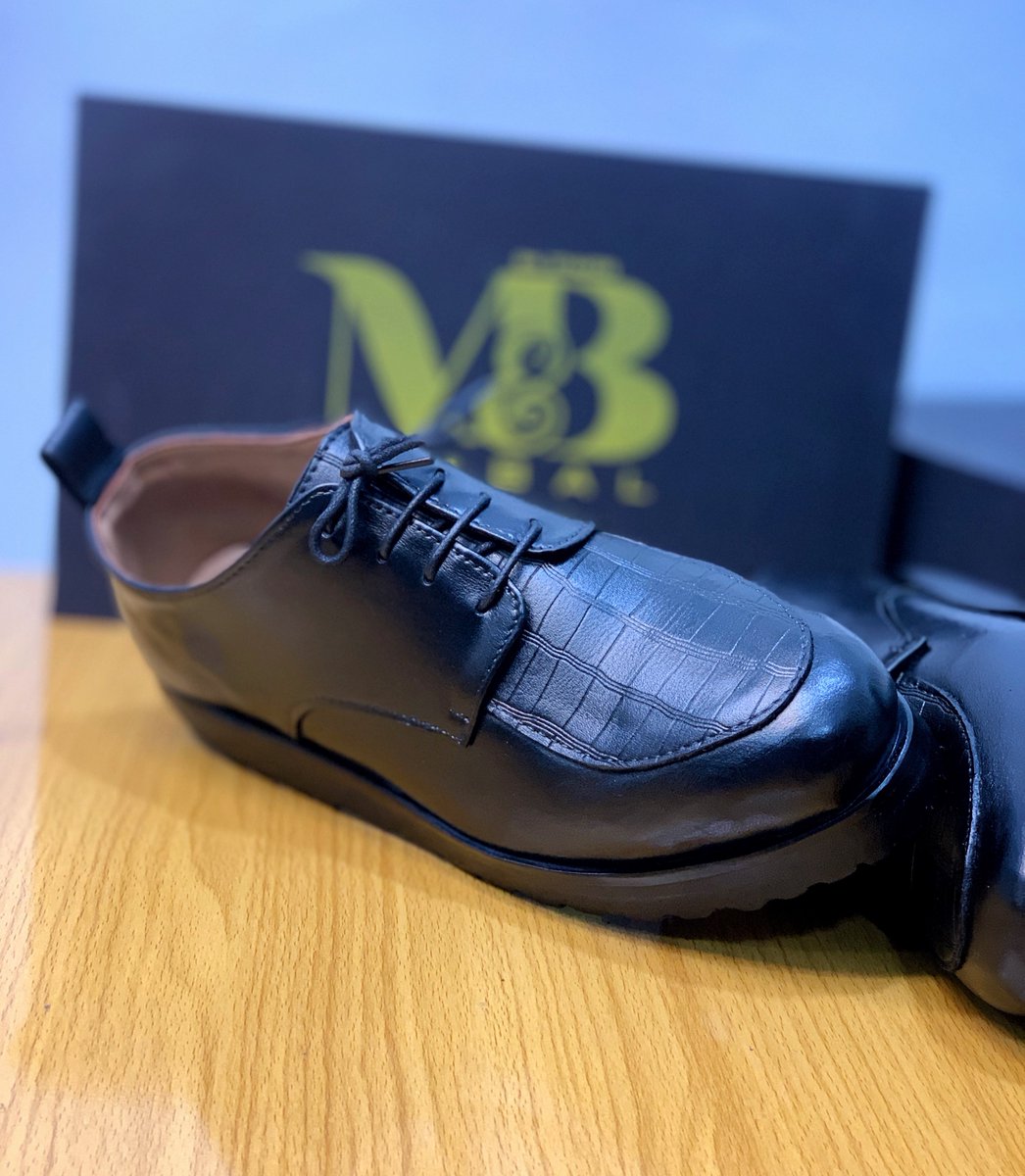mr_muize's tweet image. If by any chance these pictures get to your TL, pls repost ๐๐พ
Thank you ๐ฅฐ
Price: N45,000
Worldwide delivery ๐