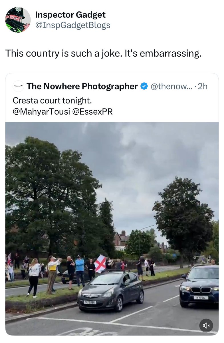 AVintenAuthor's tweet image. Imagine being a serving police inspector and saying that people peacefully protesting against racism is ‘embarrassing.’
May as well move somewhere else Gadget, as you won’t have a job much longer.
#RacistCop