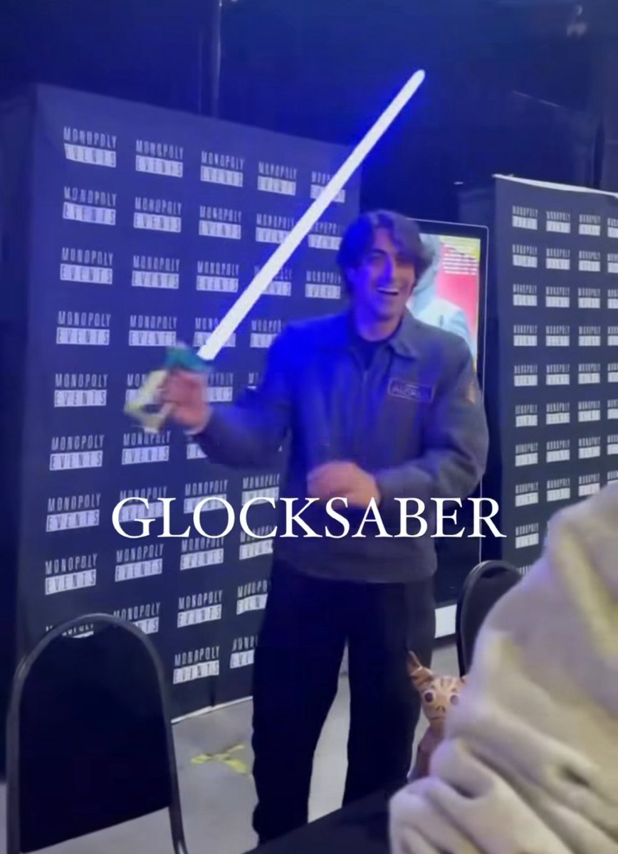 lyss_starkiller's tweet image. Eman Esfandi swinging around Ezra’s glock saber is so precious to me. He looks so happy
