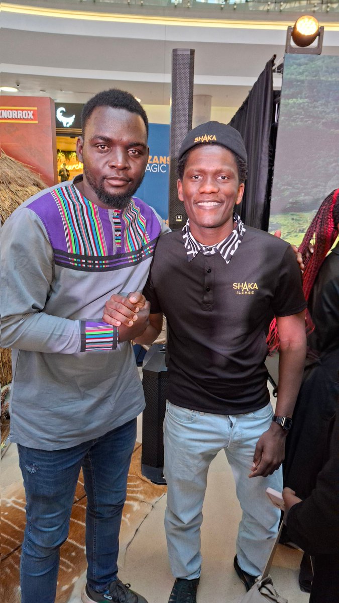 Ronewa_Mathephe's tweet image. My hope is on Ngomane and Shaka to avenge the death of Nyambose!
#ShakaiLembeS2