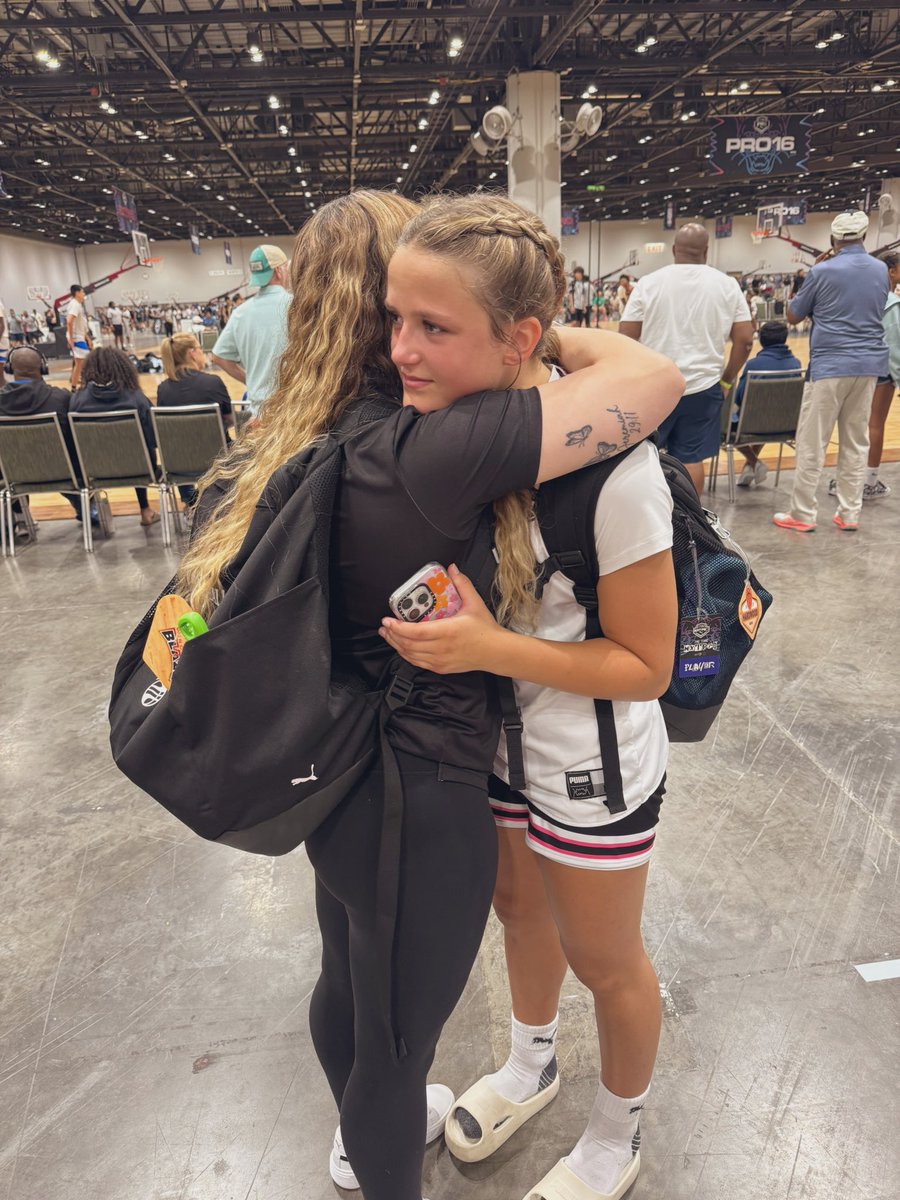 livvmlada's tweet photo. first season together..coach &amp; pg, but always sisters first. Watching you pour your heart into this game and finish with 19 points in your final game… I’m beyond proud. This is just the beginning for you. Your future is so bright, and I’ll always be in your corner. 🖤 https://t.co/yfWGi98H09