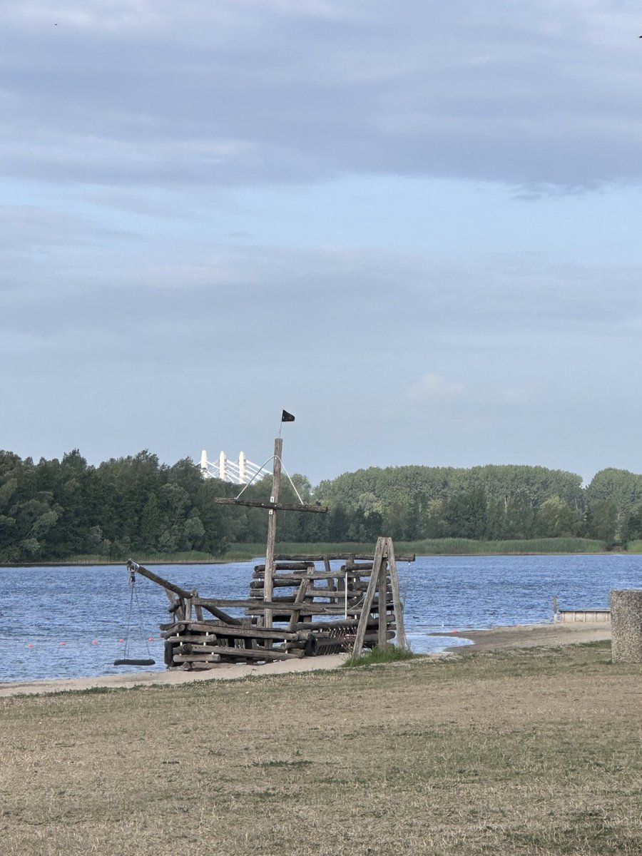 peoples_unicorn's tweet image. Nijmegen 4Daagse pics. Food was actually decent. Couldn’t find Heumensoord on Hots & Cots though🤷🏻♂️🤣