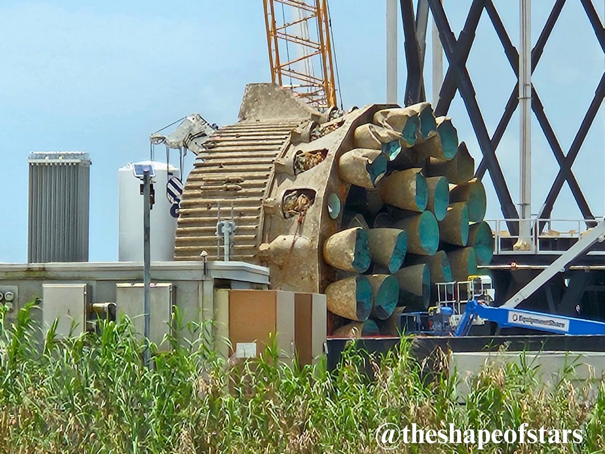 Ufotinik tweet media