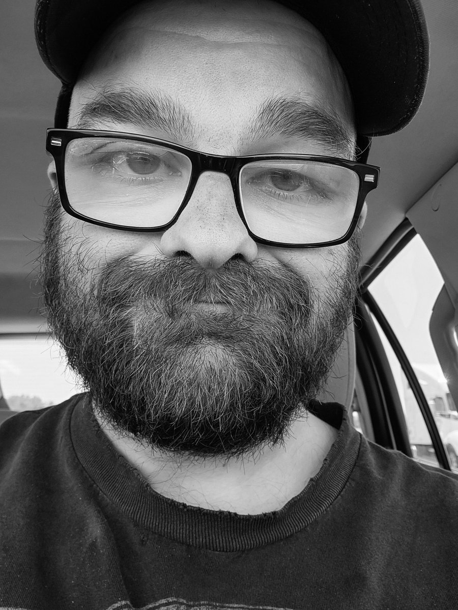 Joshlikeshorror's tweet image. 🎶So how do I live in a dreamstate?
When nothing is real when I'm awake
The sun rises but I know I'm afraid
I'm living in a dreamstate🎶