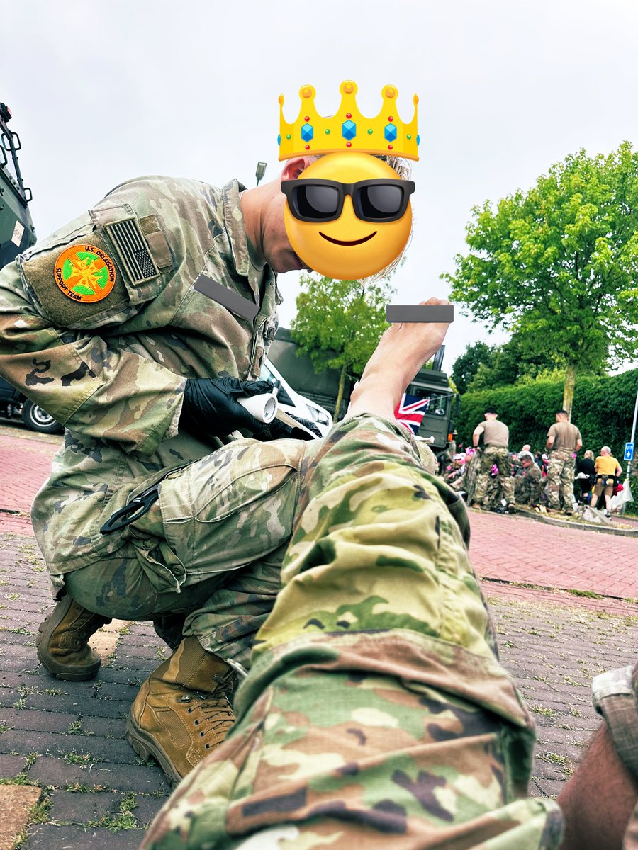 peoples_unicorn's tweet image. The real MVPs of the Nijmegen 4Daagse were the medics of 41st FA BDE and 2 ACR who taped my feet the last 2 days.
They kept people a lot more beat up than me in the march and were true enablers! 🫡