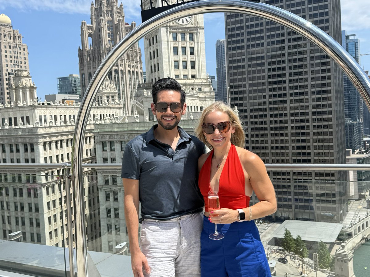 imdanabowling's tweet image. Zack &amp;amp; Dana take Chicago!