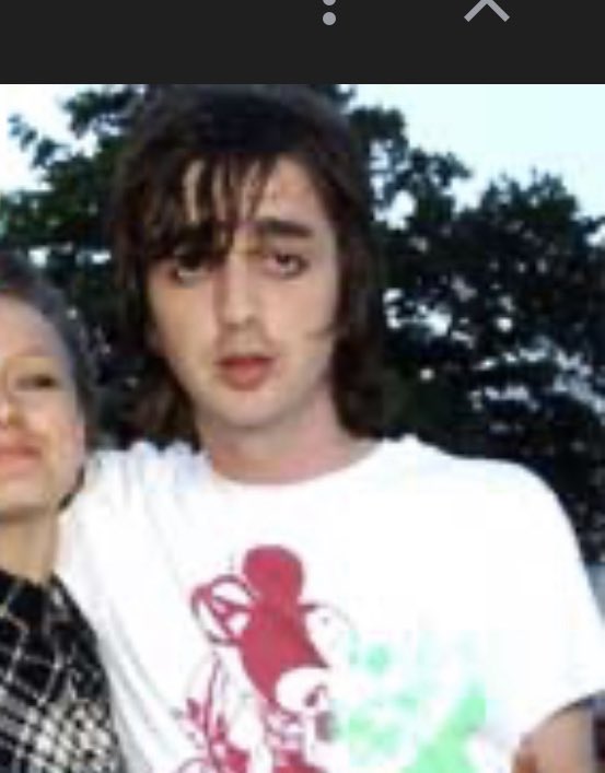 Evan64m's tweet image. Call me crazy but I feel like Danny Goffey kinda looked like Anya Mouthwashing