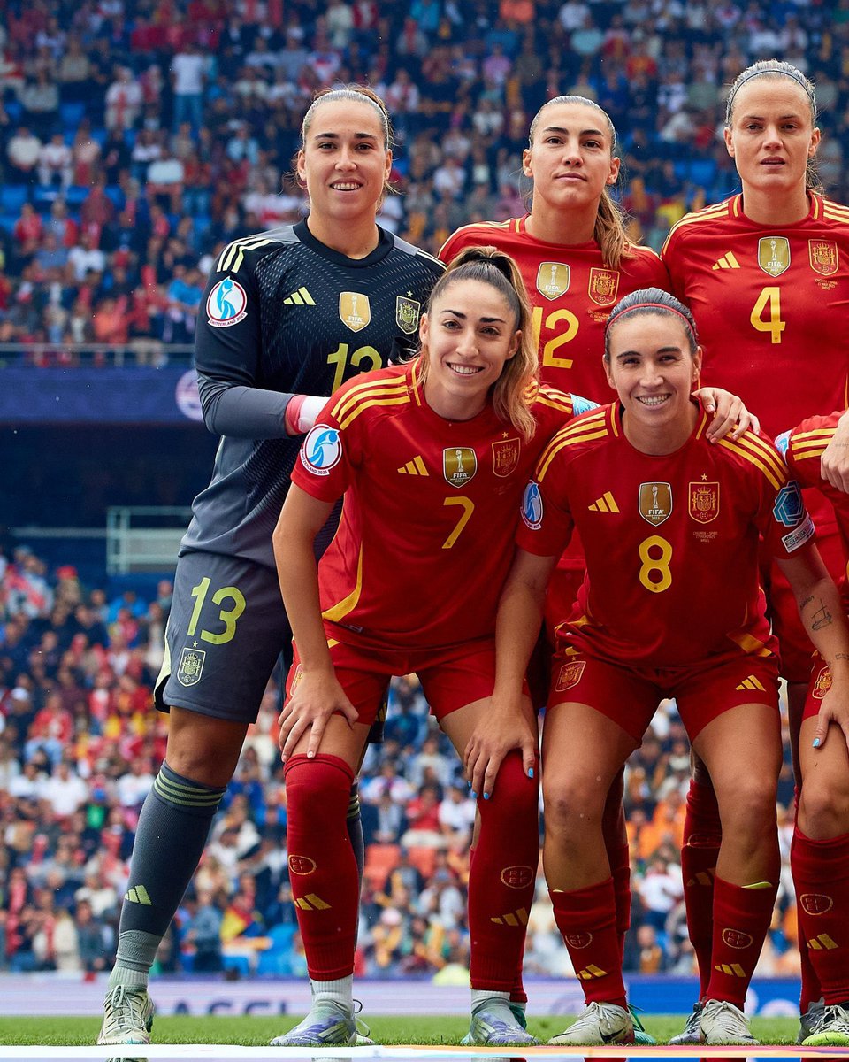 Offsider_ES's tweet image. No ha podido ser, pero el orgullo es enorme.
ENHORABUENA, CAMPEONAS 👏🏼🇪🇸