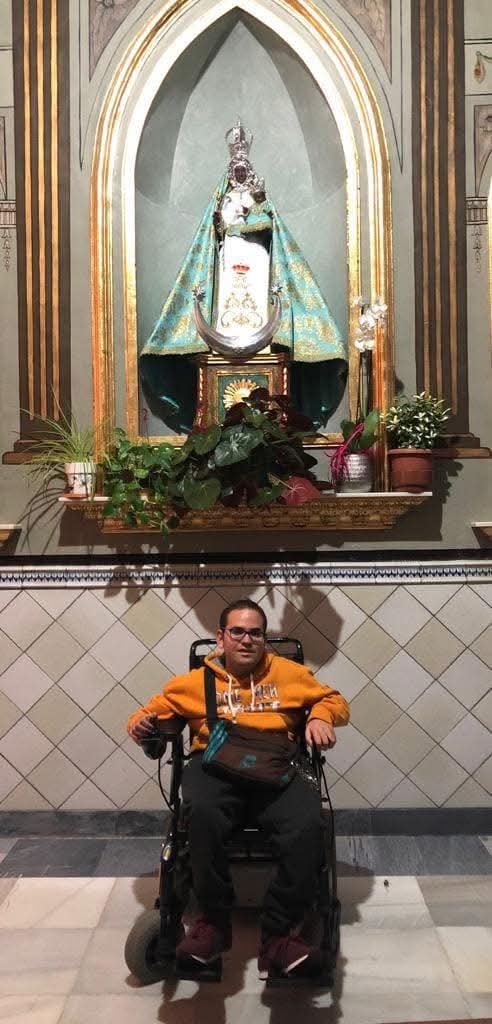 Hoy es un día muy triste para la familia del Atlético Porcuna. Despedimos a un socio y aficionado fiel y leal.
Manuel Jesús Jiménez Moreno, ha estado toda su vida muy vinculado a nuestro Club.
Vuela alto Manuel, el Atlético Porcuna te dedicará todos sus éxitos. 
Descansa en Paz