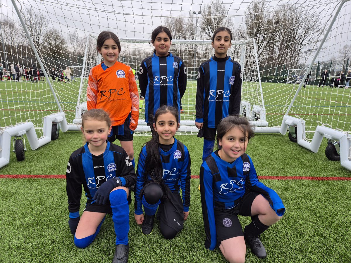 Afrasiab Anwar MBE ๐ (@afrasiab_anwar) on Twitter photo Congratulations to the #Lionessess from <a href="/DaneshouseFc/">Daneshouse FC</a> girls. Inspired us to set up a team three years ago and continue to be fantastic role models!! ๐ ๐ ๐ด๓ ง๓ ข๓ ฅ๓ ฎ๓ ง๓ ฟ Congratulations to the #Lionessess from <a href="/DaneshouseFc/">Daneshouse FC</a> girls. Inspired us to set up a team three years ago and continue to be fantastic role models!! ๐ ๐ ๐ด๓ ง๓ ข๓ ฅ๓ ฎ๓ ง๓ ฟ