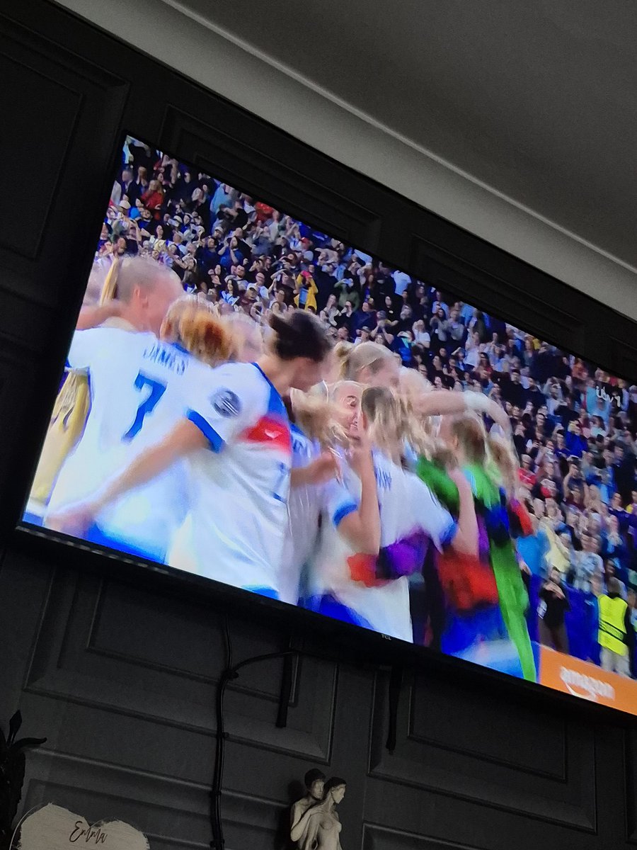 HOWAY THE <a href="/Lionesses/">Lionesses</a>!!