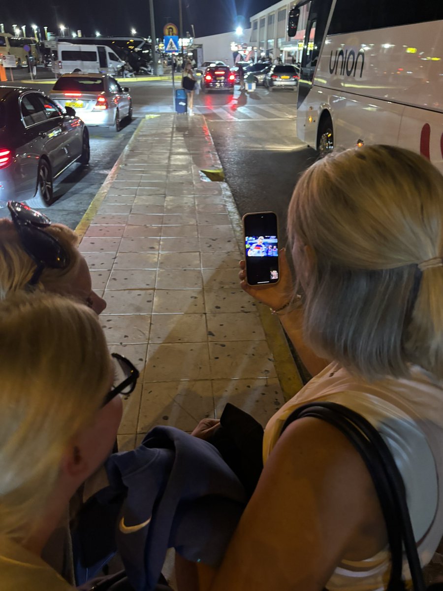 M_Brodie tweet media