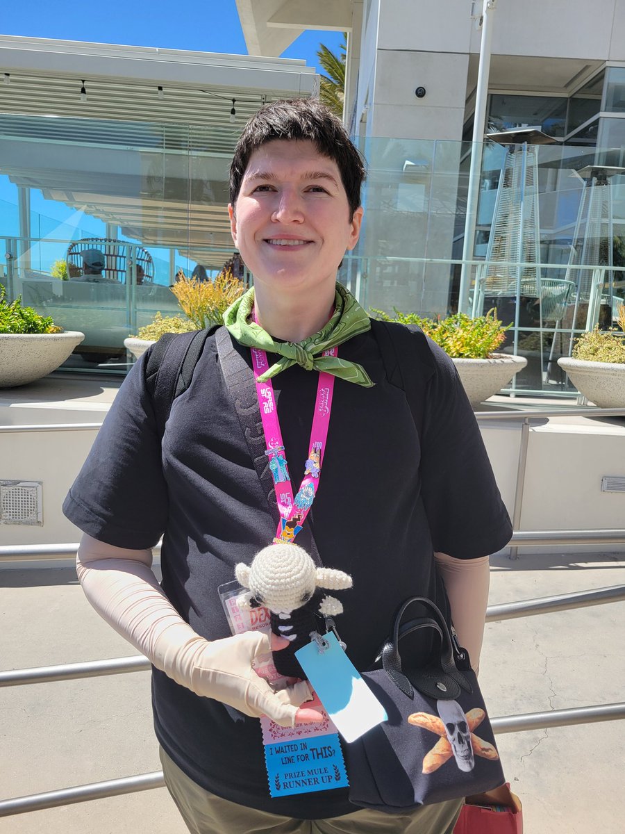 Just gave away my last little guy for #critterdrop 2025! Hope all you hunters got at least one thing you were looking for. If you see me, still say hi!