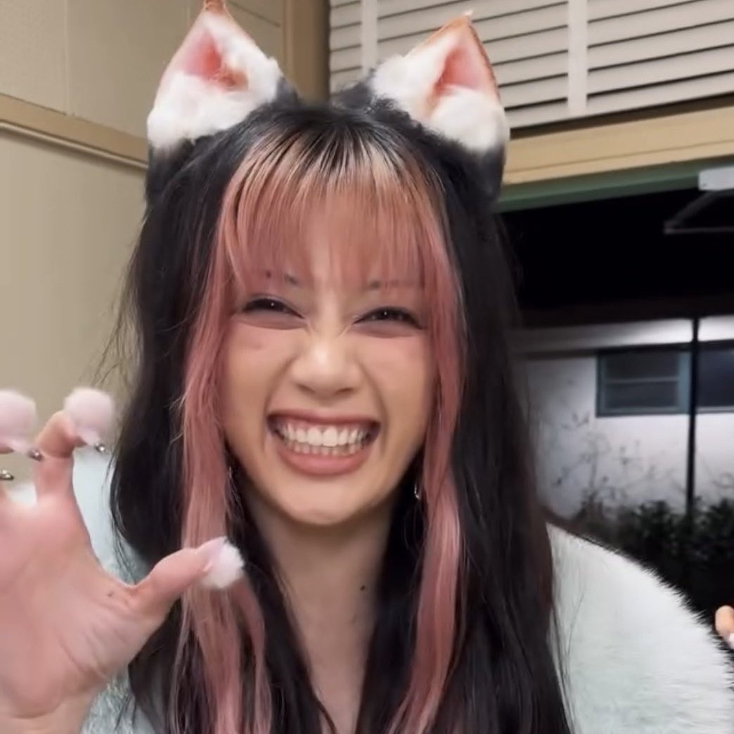 danimoonzini's tweet image. Megan la más tierna