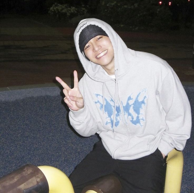 viellyi's tweet photo. #WeLoveYouLucas #루카스버블 https://t.co/xgSiKB8YYE