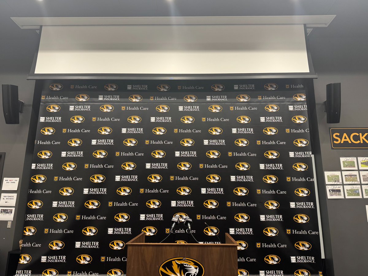 MizzouToday's tweet image. #Mizzou coach Eli Drinkwitz will address the media at 2 p.m. ahead of Fall Camp.
Live thread: on3.com/boards/threads…