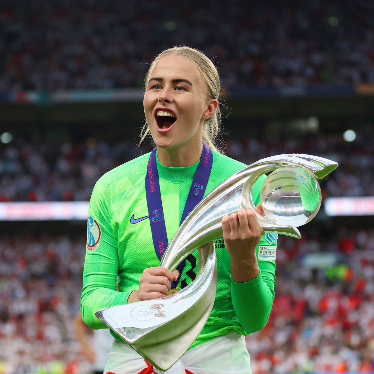 guys let’s take a minute to appreciate Hannah Hampton been criticised a lot since Earps retired she’s fully stepped up and become one of the best GKs❤️ #Lionesses #WEURO25 #WEURO2025