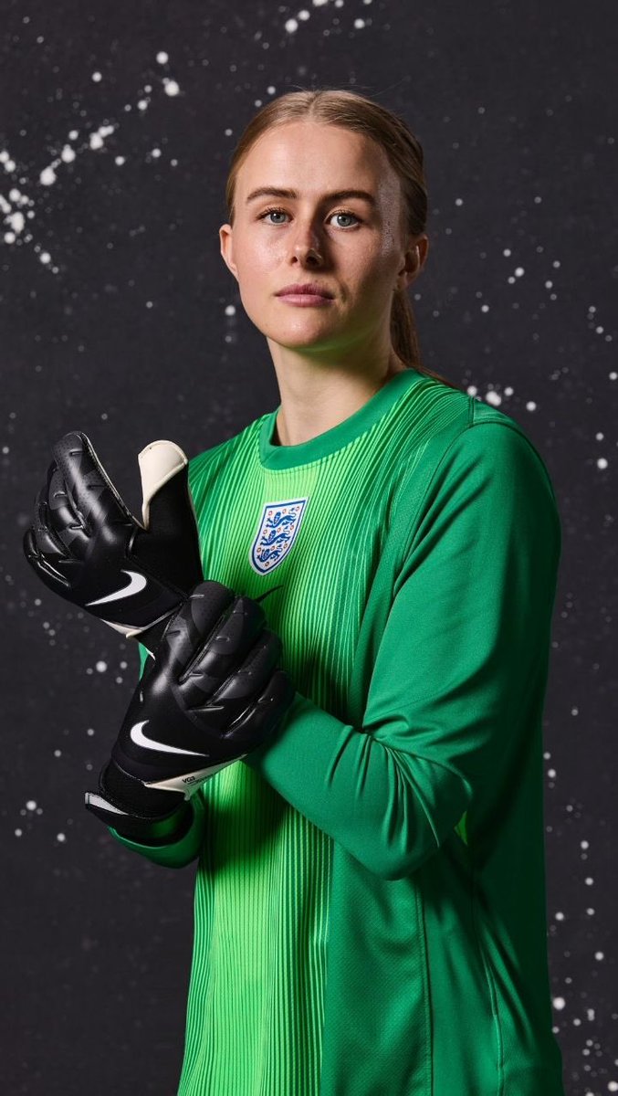 cfcedithh's tweet image. Hannah Hampton plays for my club and it’s a flex 💙