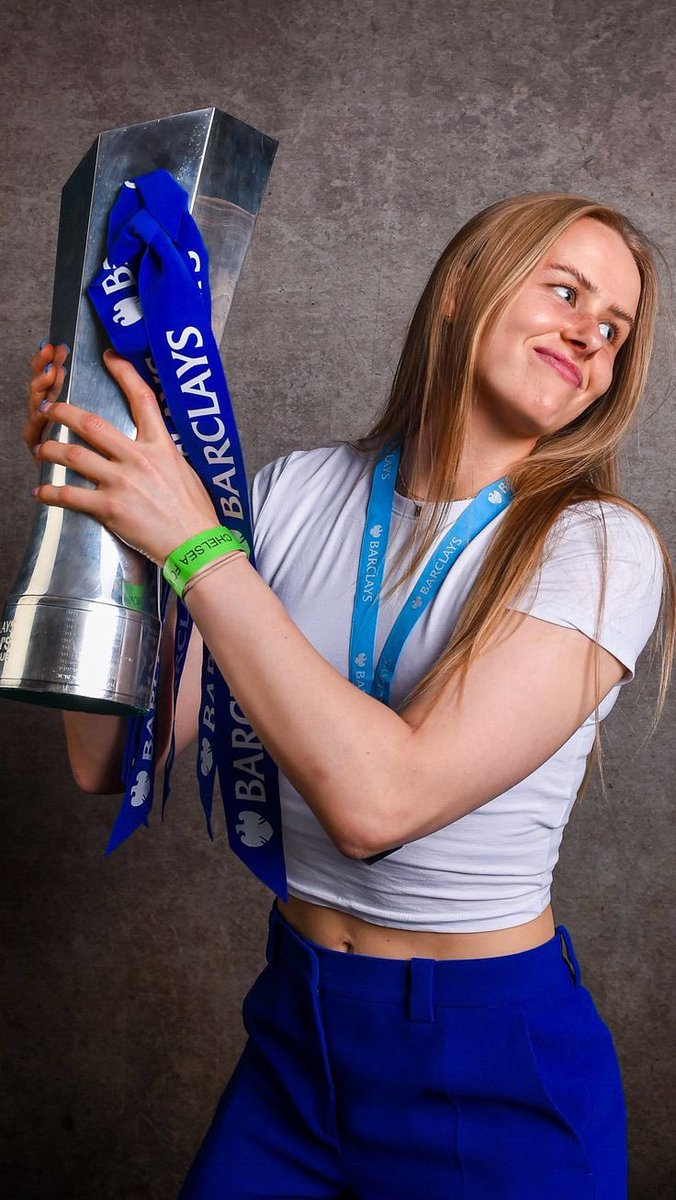 cfcedithh's tweet image. Hannah Hampton plays for my club and it’s a flex 💙