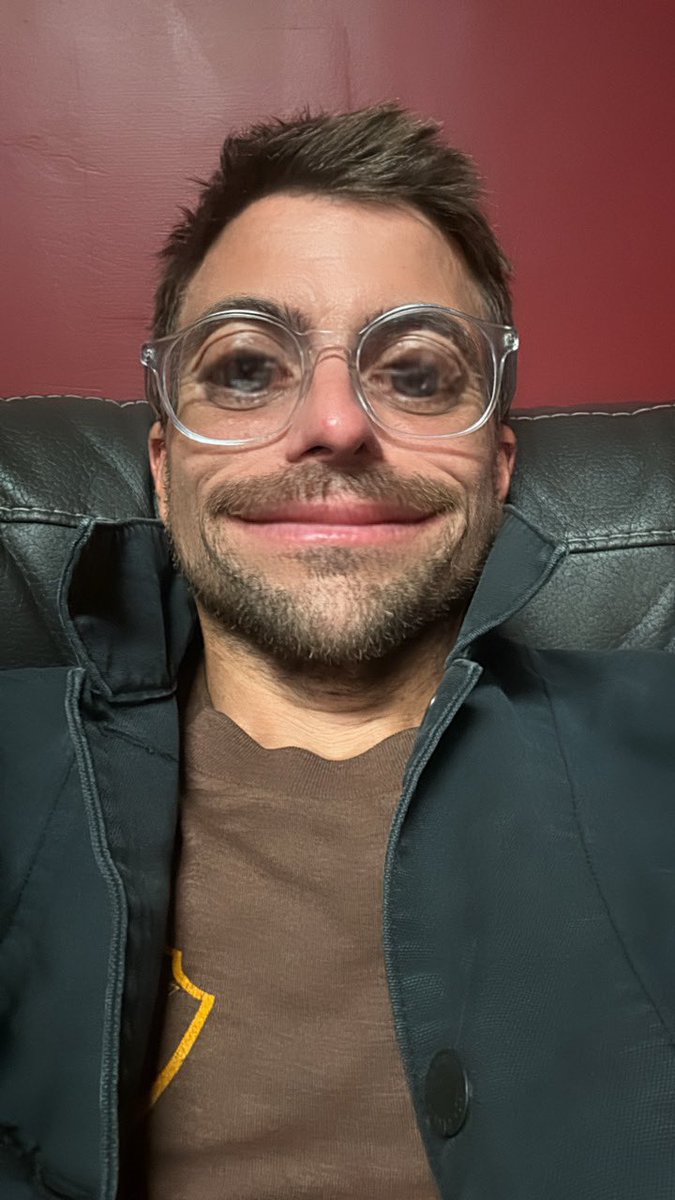 bandaidzz_'s tweet image. Enough of the filters lil bro