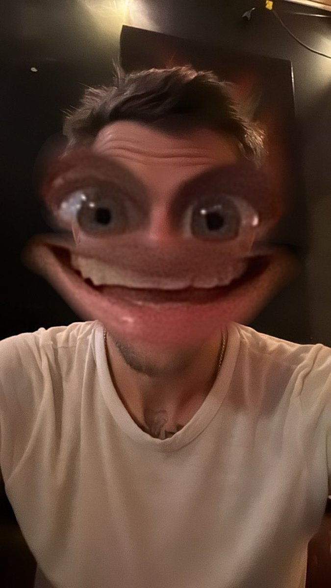 bandaidzz_'s tweet image. Enough of the filters lil bro