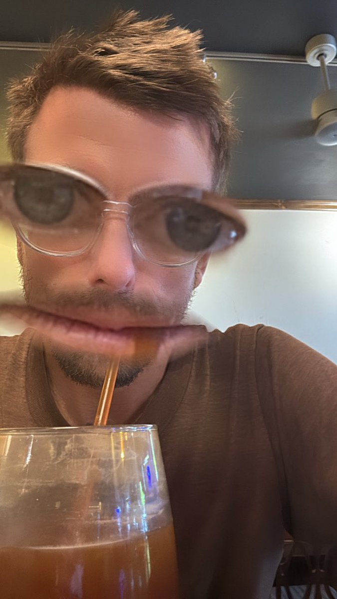 bandaidzz_'s tweet image. Enough of the filters lil bro