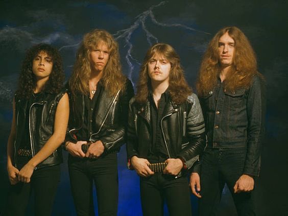 kirksweetie's tweet image. Will be blasting trapped under ice and f2b all day, happy anniversary to the album that made everyone mad and Metallica immediately got called posers the second it released ☺️